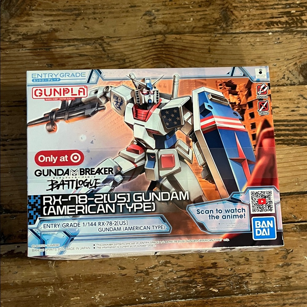 Target exclusive Bandai RX-78-2(US) Gundam Model Kit - White and Blue